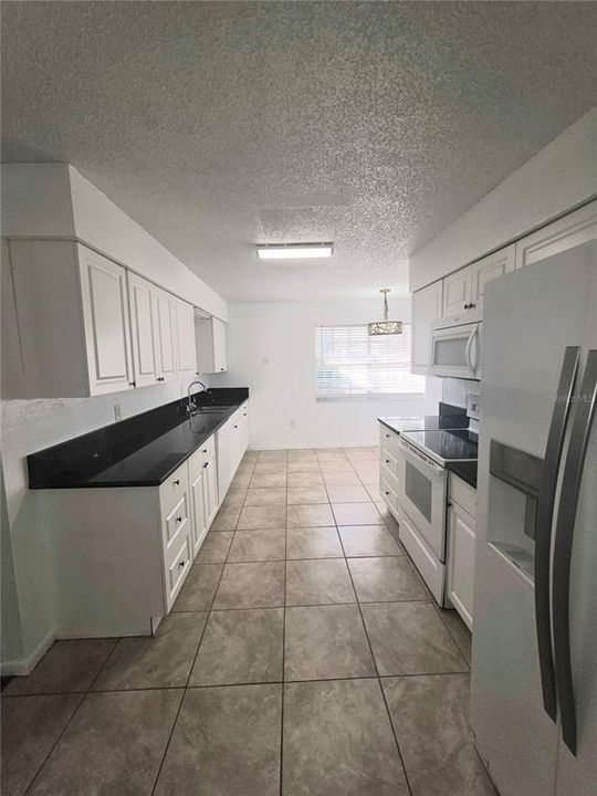 For Rent: $1,850 (3 beds, 2 baths, 1764 Square Feet)