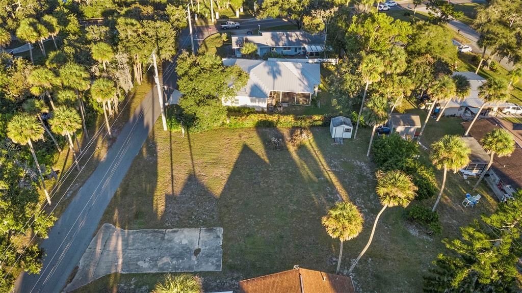 待售: $350,000 (0.34 acres)