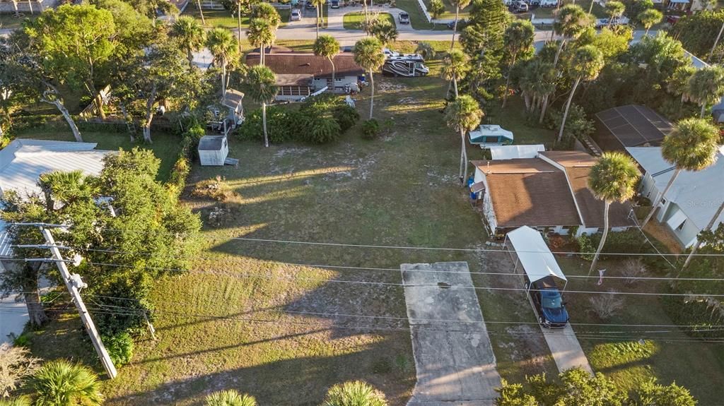 待售: $350,000 (0.34 acres)