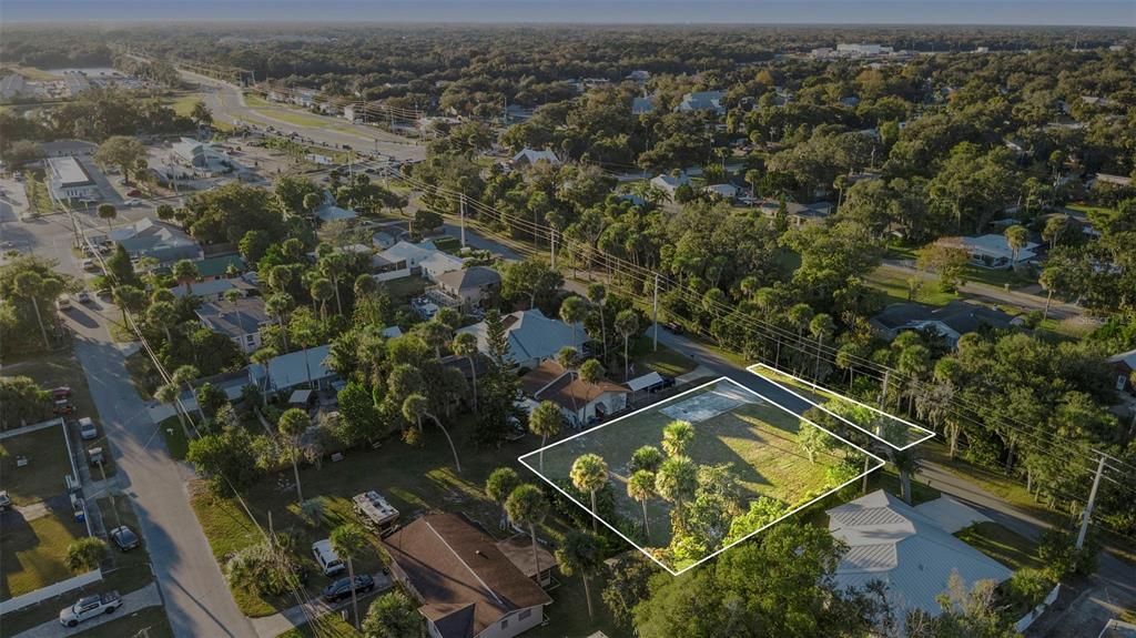 待售: $350,000 (0.34 acres)