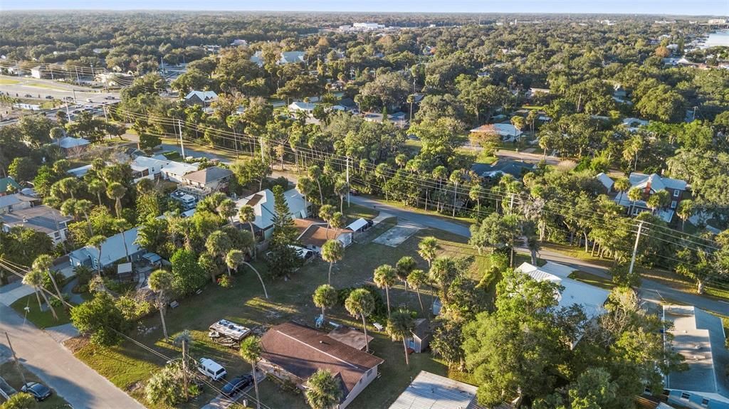 待售: $350,000 (0.34 acres)