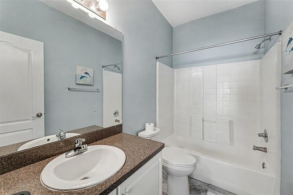 For Sale: $240,000 (2 beds, 2 baths, 1248 Square Feet)