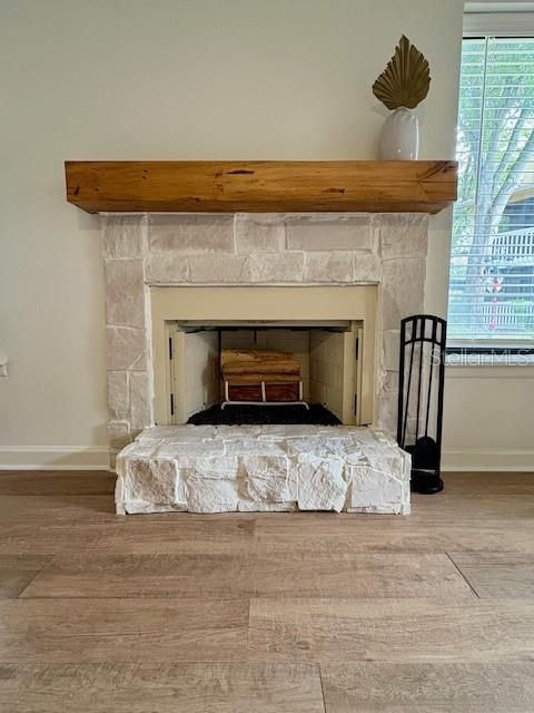 For Sale: $155,000 (2 beds, 2 baths, 1090 Square Feet)