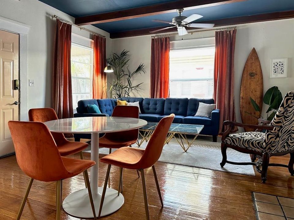 For Rent: $3,250 (2 beds, 2 baths, 1200 Square Feet)