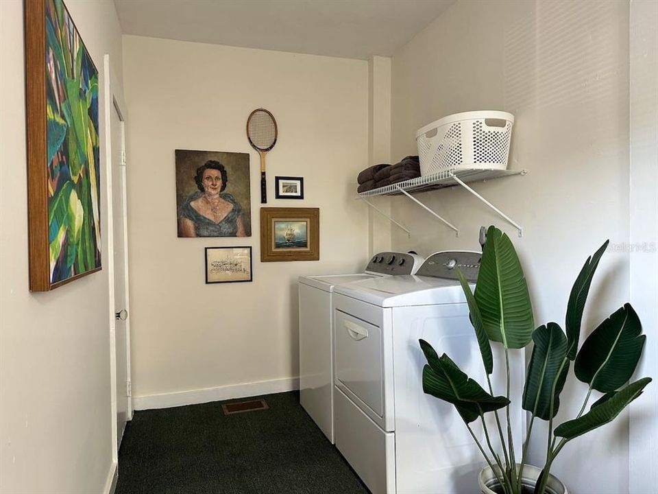 For Rent: $3,250 (2 beds, 2 baths, 1200 Square Feet)