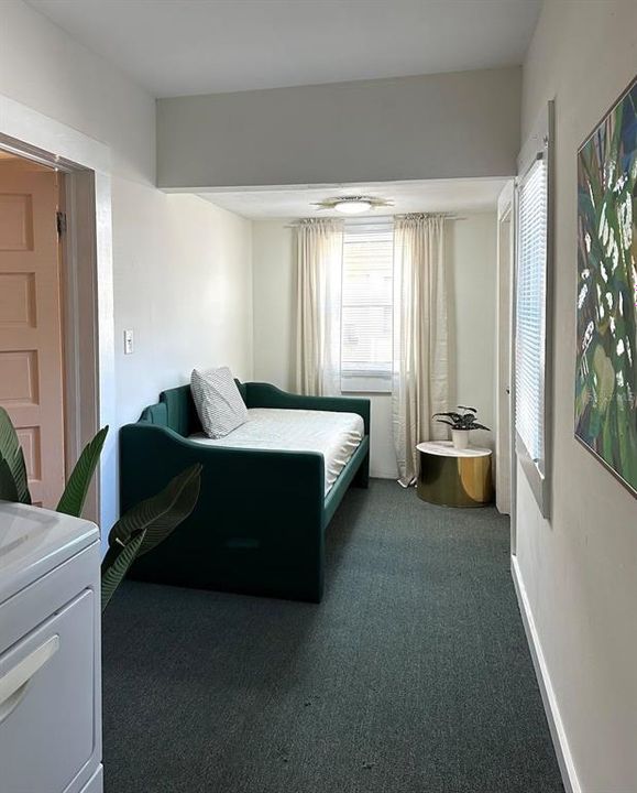 For Rent: $3,250 (2 beds, 2 baths, 1200 Square Feet)