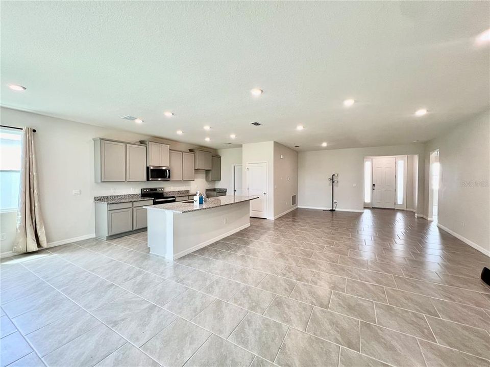 出租: $2,045 (3 贝兹, 2 浴室, 1844 平方英尺)