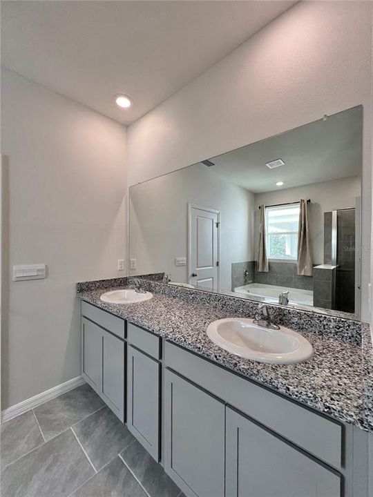 出租: $2,045 (3 贝兹, 2 浴室, 1844 平方英尺)