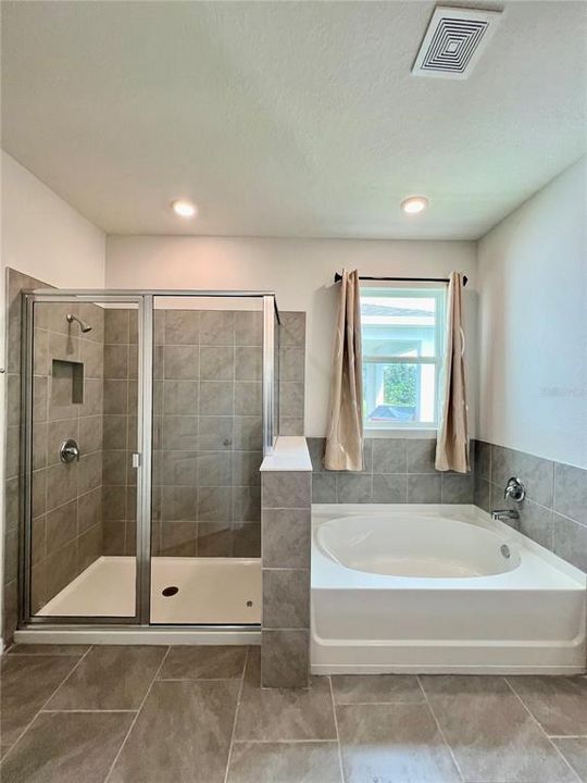 出租: $2,045 (3 贝兹, 2 浴室, 1844 平方英尺)