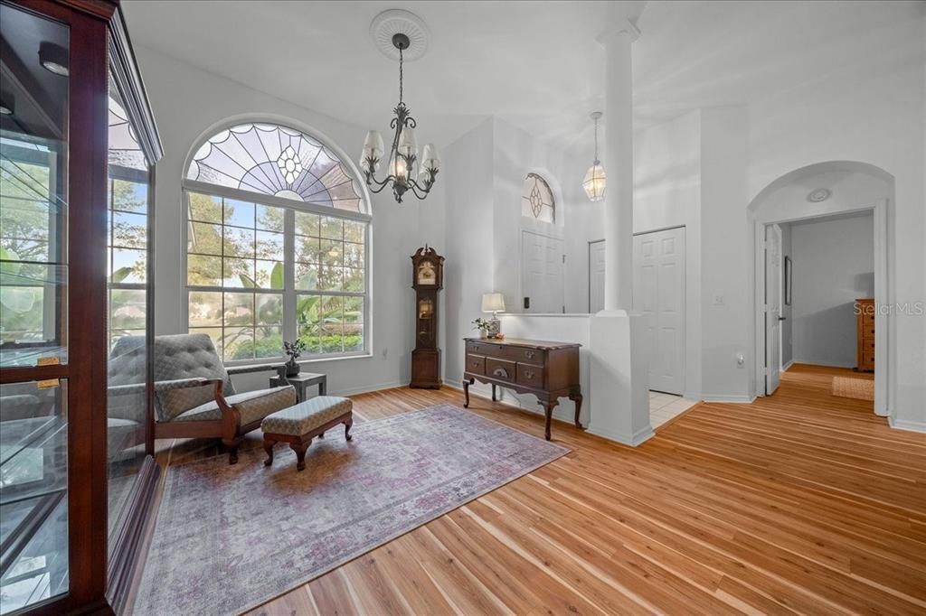 En Venta: $325,000 (3 camas, 2 baños, 2030 Pies cuadrados)