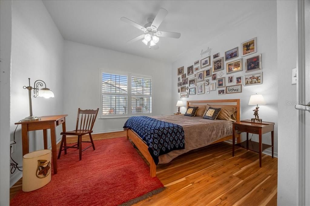 En Venta: $325,000 (3 camas, 2 baños, 2030 Pies cuadrados)