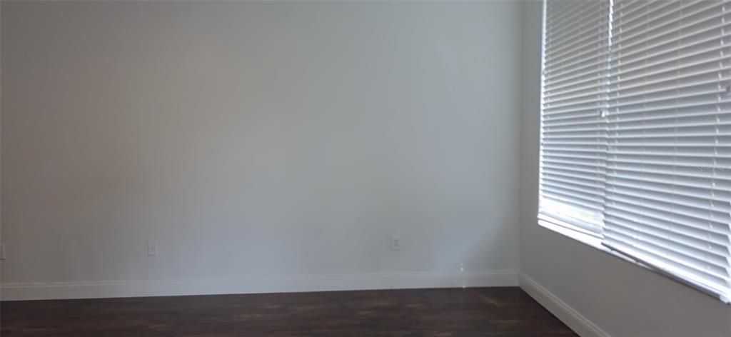 For Sale: $349,900 (3 beds, 2 baths, 1806 Square Feet)