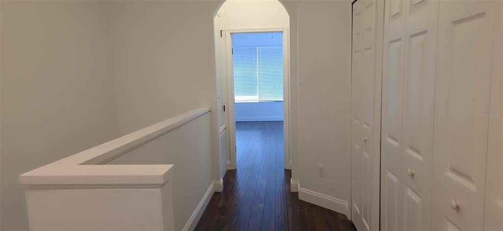 For Sale: $349,900 (3 beds, 2 baths, 1806 Square Feet)