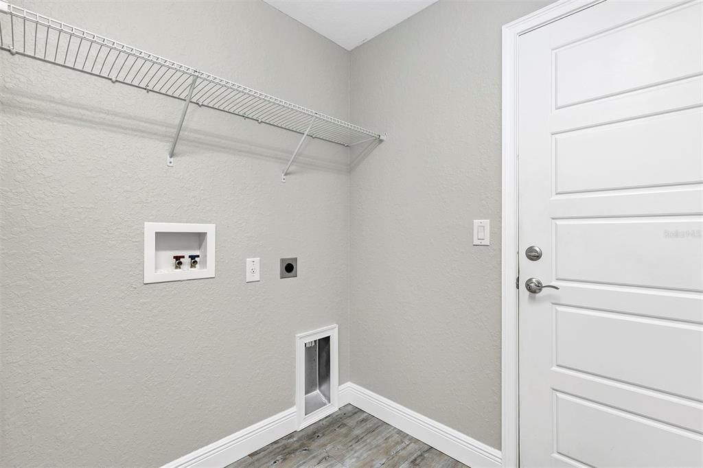 For Sale: $264,900 (3 beds, 2 baths, 1453 Square Feet)