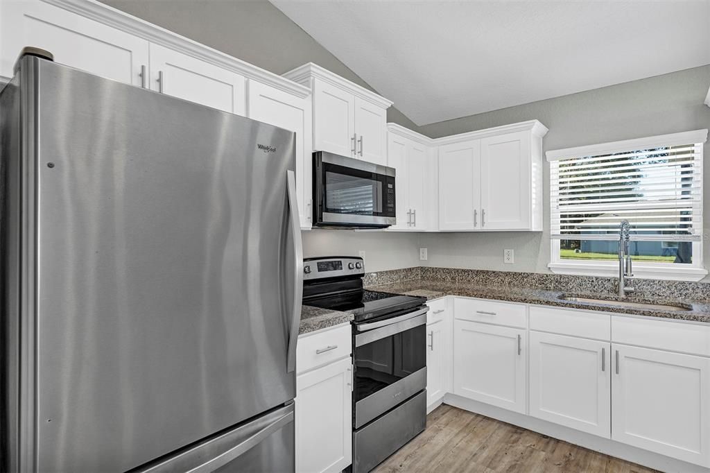 For Sale: $264,900 (3 beds, 2 baths, 1453 Square Feet)