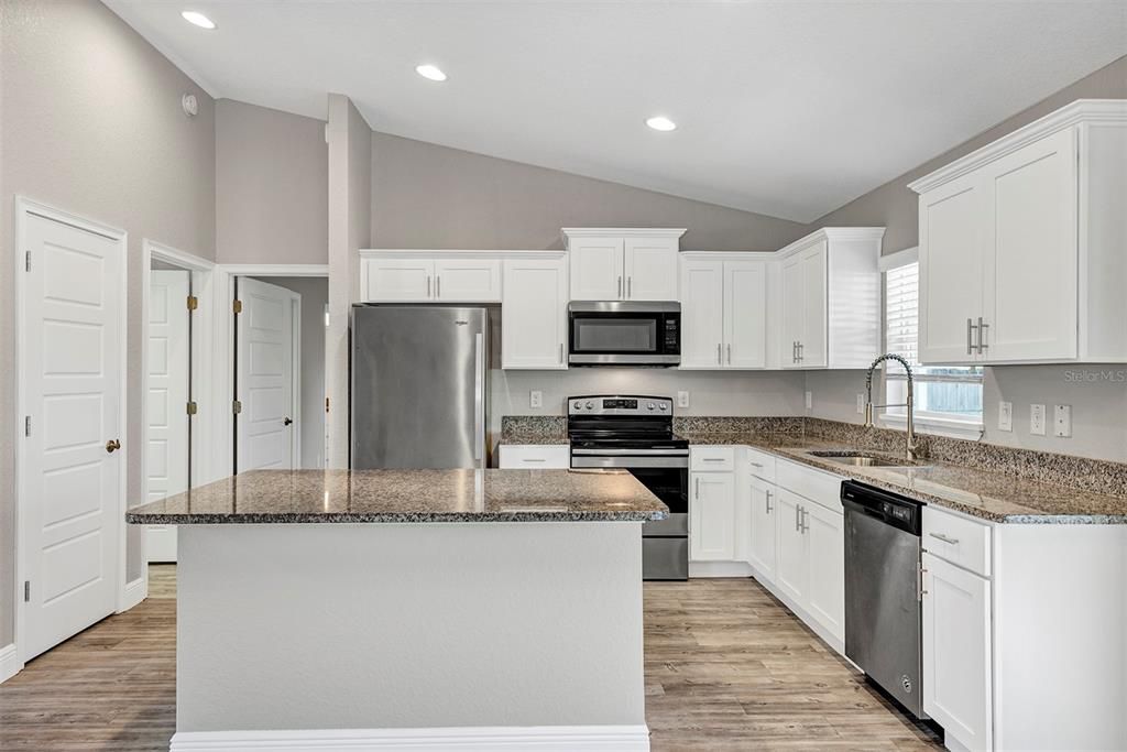 For Sale: $264,900 (3 beds, 2 baths, 1453 Square Feet)