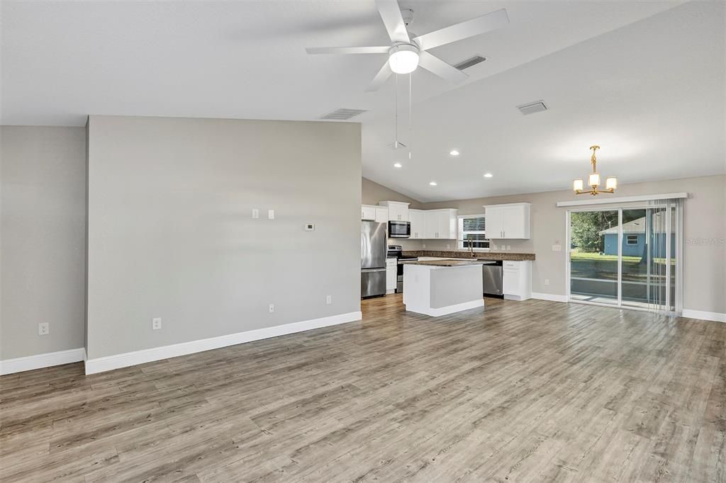 For Sale: $264,900 (3 beds, 2 baths, 1453 Square Feet)