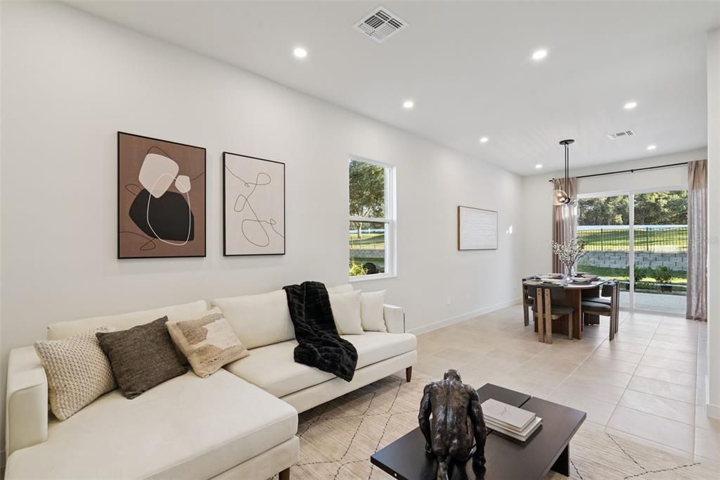 En Venta: $358,400 (3 camas, 2 baños, 1659 Pies cuadrados)