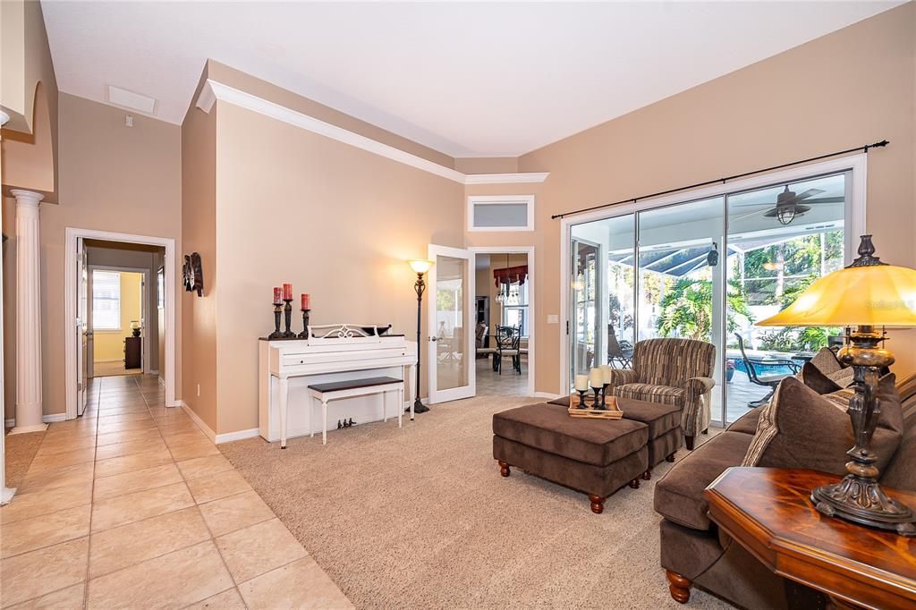 На продажу: $729,500 (4 спален, 3 ванн, 2747 Квадратных фут)