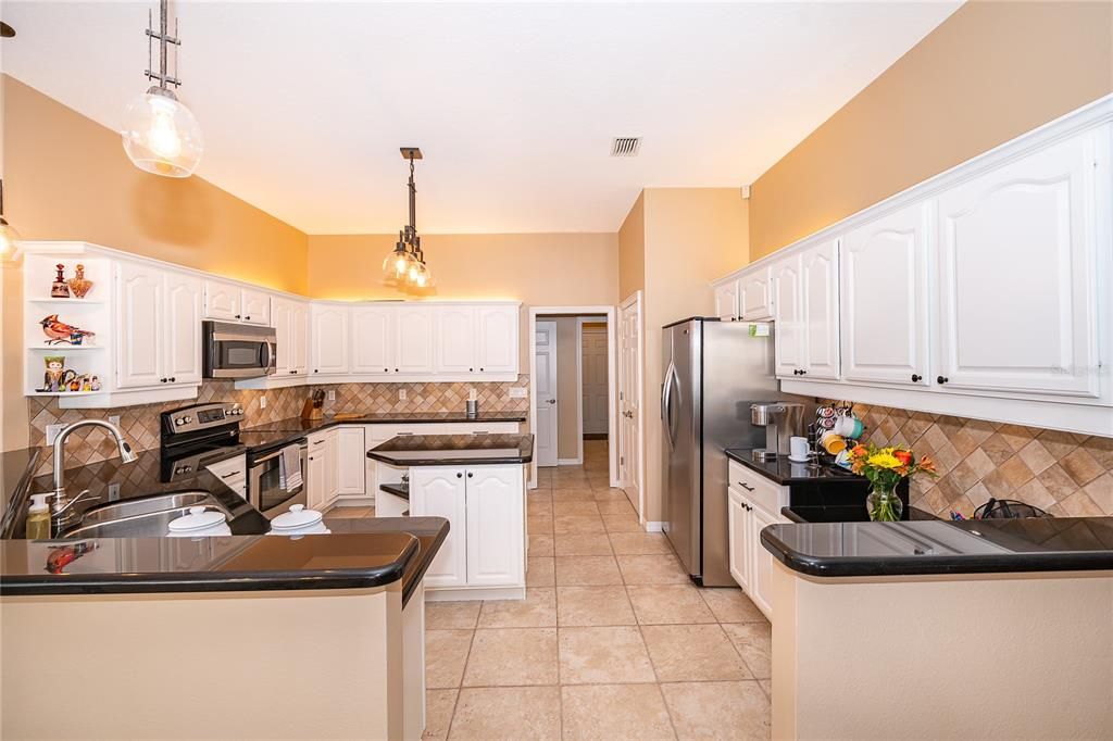 На продажу: $729,500 (4 спален, 3 ванн, 2747 Квадратных фут)