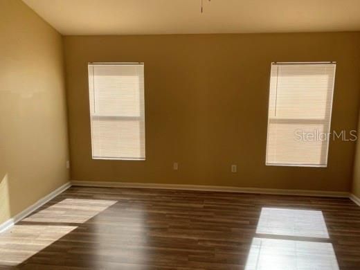 В аренду: $2,395 (4 спален, 2 ванн, 1956 Квадратных фут)