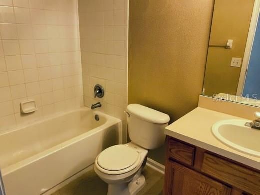 В аренду: $2,395 (4 спален, 2 ванн, 1956 Квадратных фут)