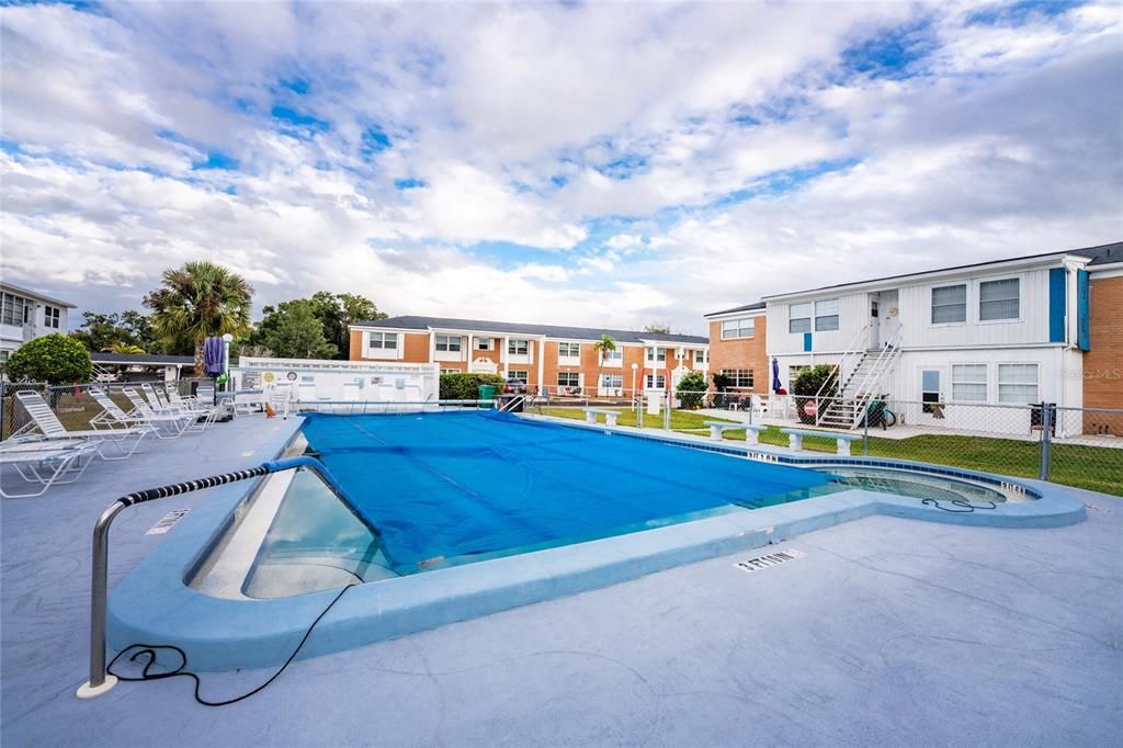 На продажу: $130,000 (2 спален, 2 ванн, 919 Квадратных фут)