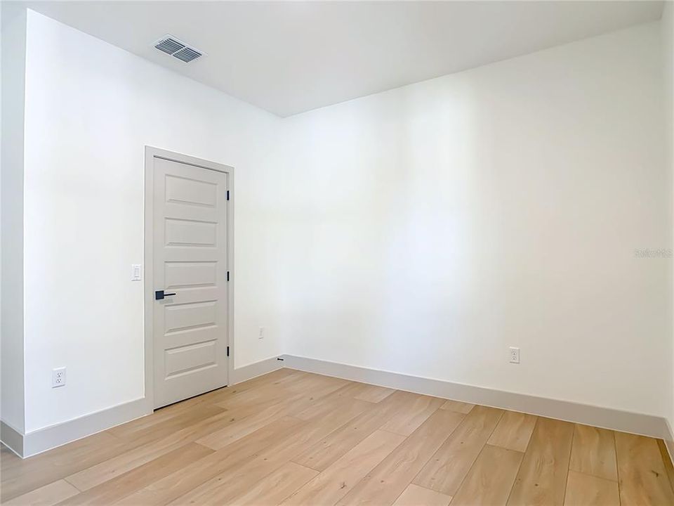 En Venta: $515,800 (4 camas, 2 baños, 2035 Pies cuadrados)