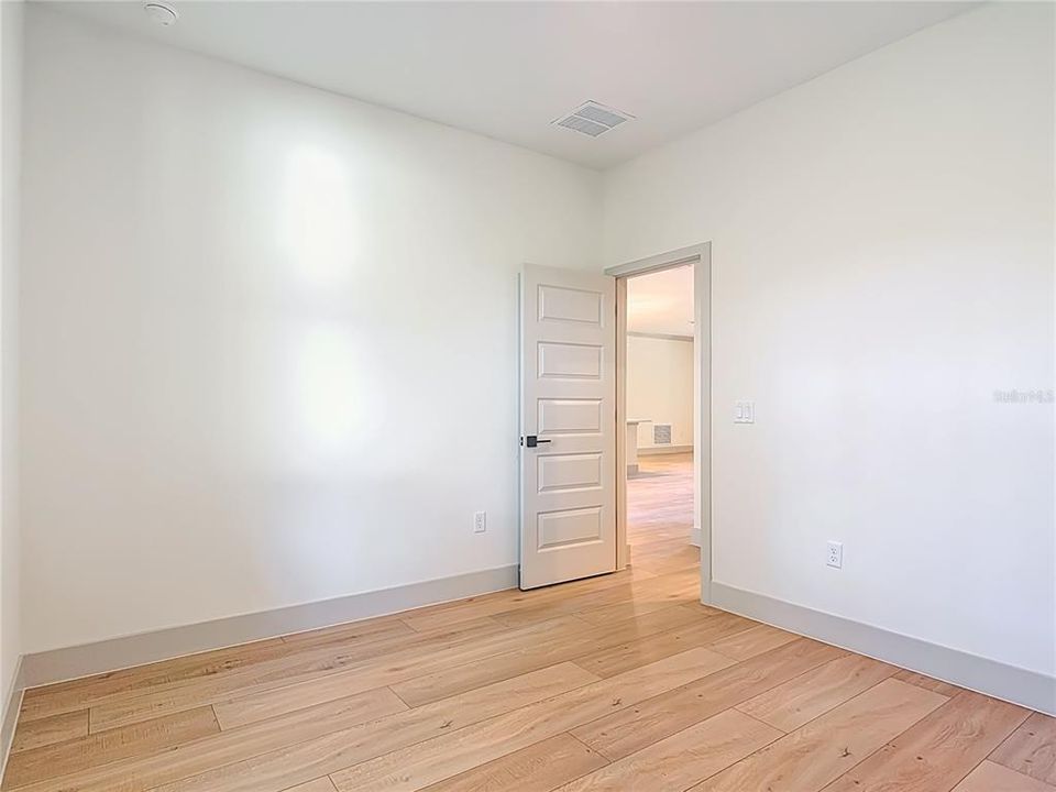 En Venta: $515,800 (4 camas, 2 baños, 2035 Pies cuadrados)