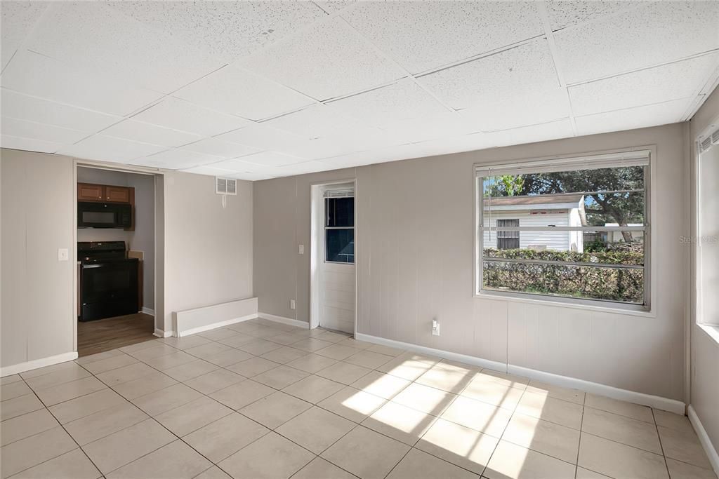 En Venta: $299,900 (4 camas, 1 baños, 1047 Pies cuadrados)