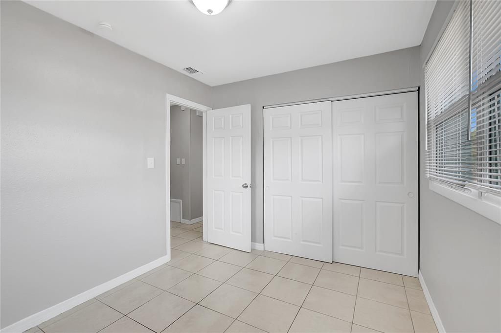 En Venta: $299,900 (4 camas, 1 baños, 1047 Pies cuadrados)