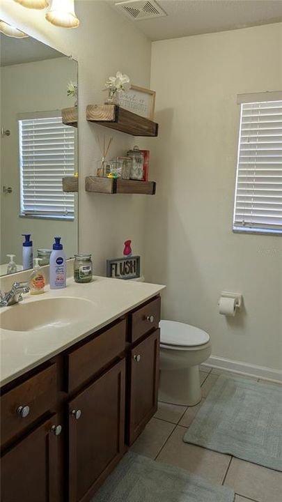 出租: $2,200 (4 贝兹, 2 浴室, 1684 平方英尺)