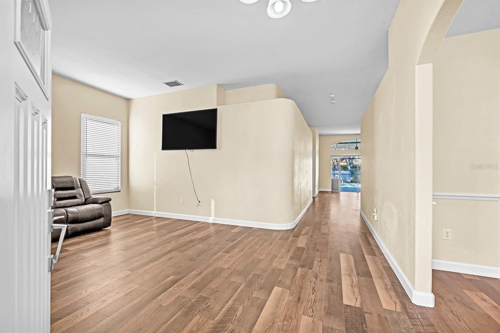 For Sale: $475,000 (4 beds, 2 baths, 2180 Square Feet)