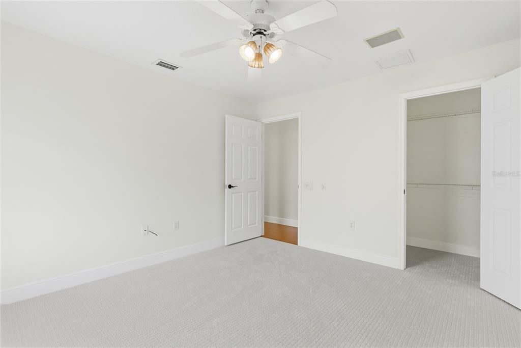 For Sale: $1,300,000 (5 beds, 3 baths, 3471 Square Feet)