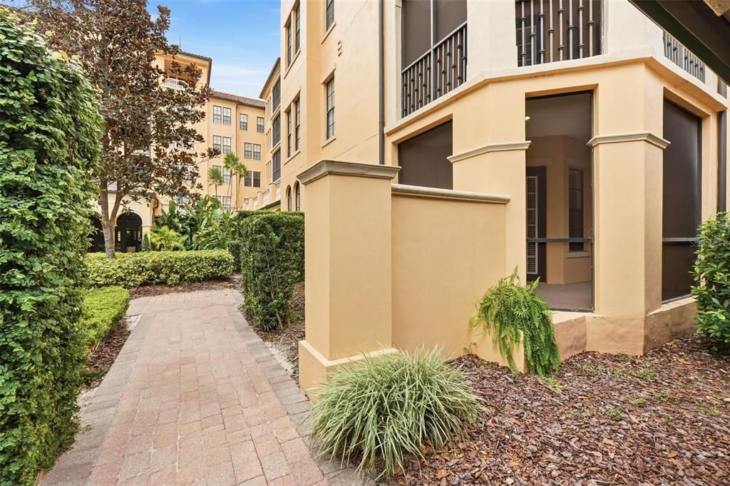 待售: $470,000 (2 贝兹, 2 浴室, 1350 平方英尺)