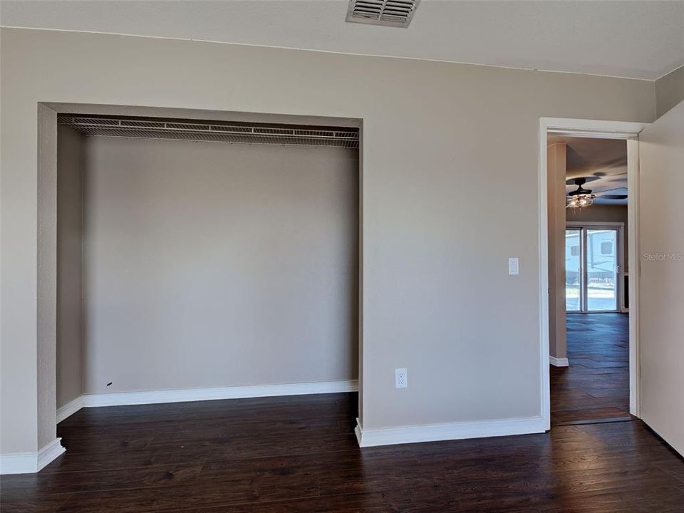 На продажу: $209,000 (2 спален, 2 ванн, 900 Квадратных фут)