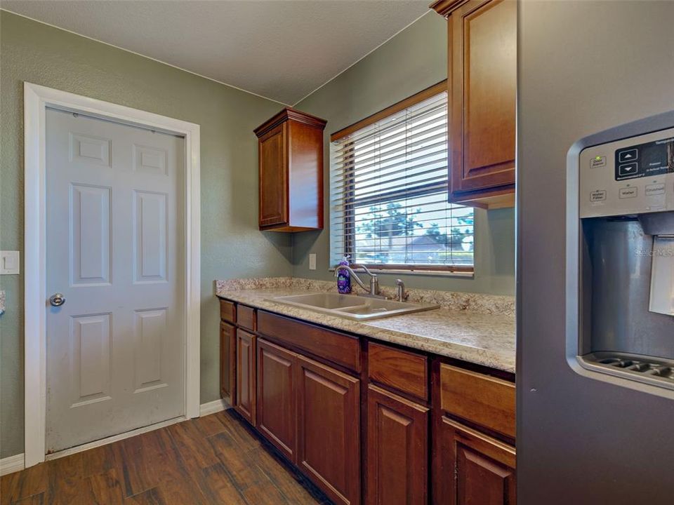 На продажу: $209,000 (2 спален, 2 ванн, 900 Квадратных фут)