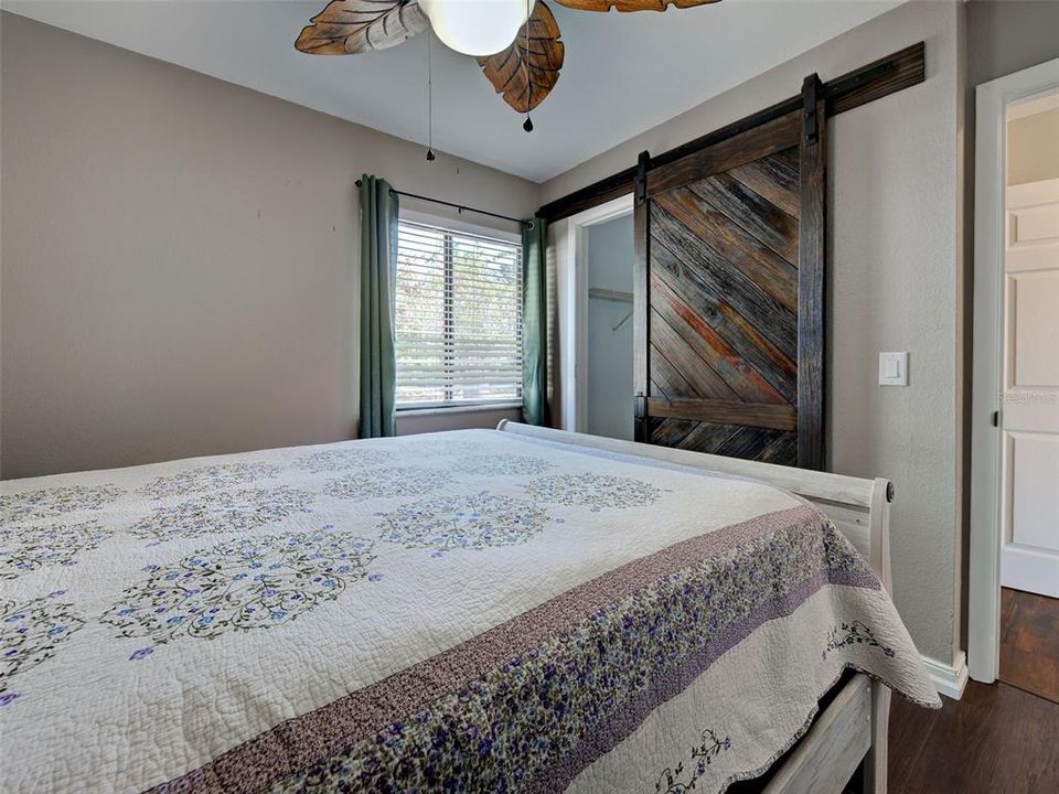 На продажу: $209,000 (2 спален, 2 ванн, 900 Квадратных фут)