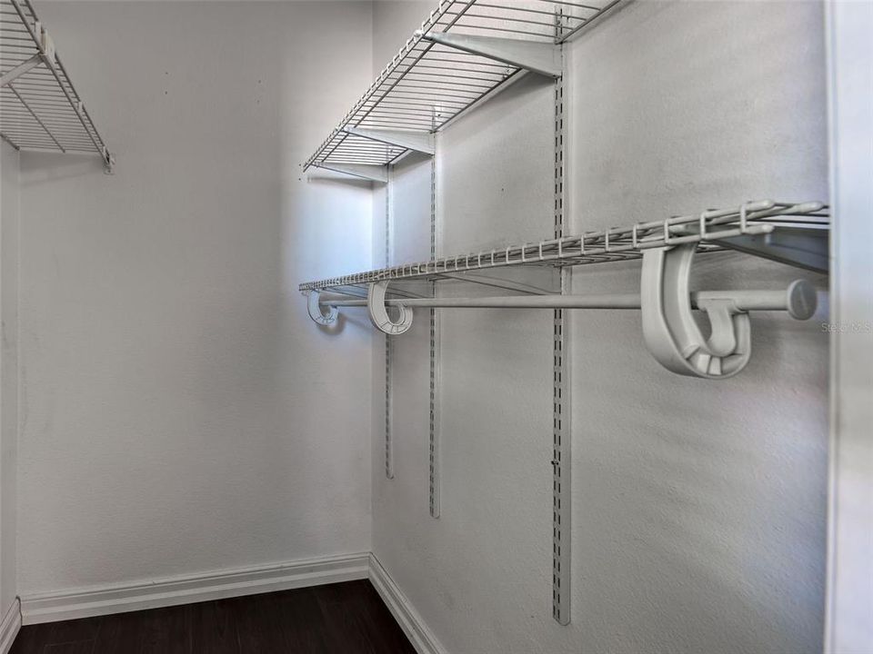 На продажу: $209,000 (2 спален, 2 ванн, 900 Квадратных фут)