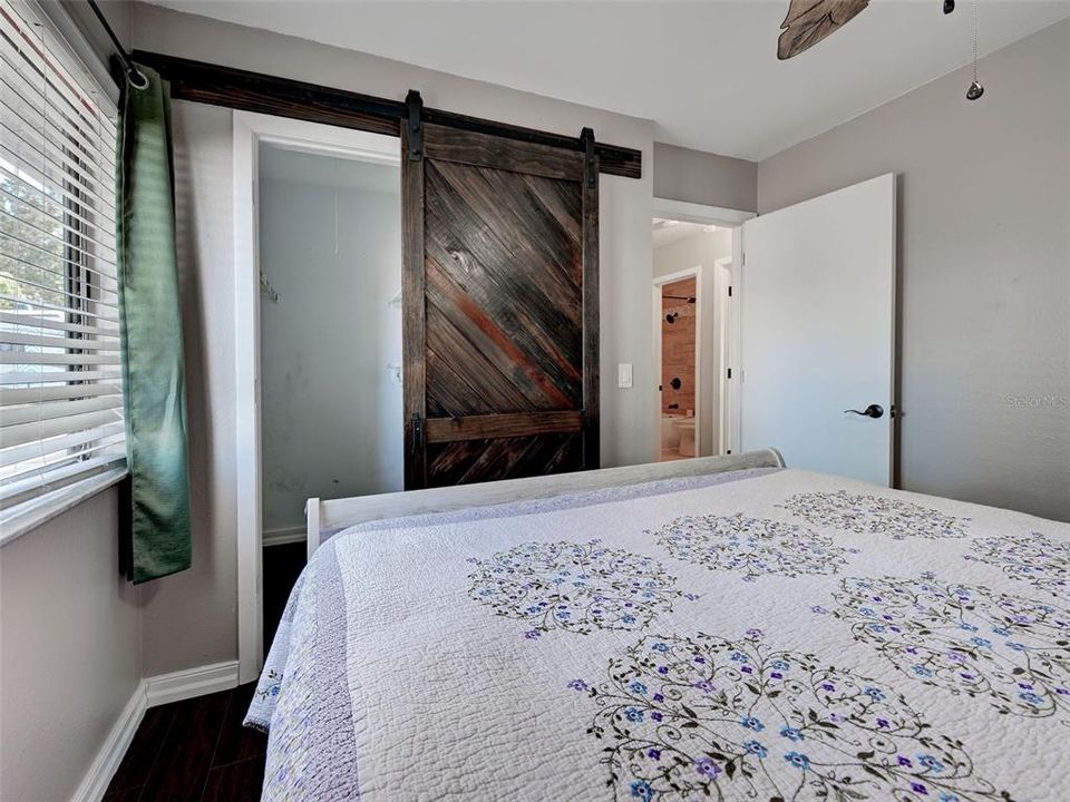 На продажу: $209,000 (2 спален, 2 ванн, 900 Квадратных фут)