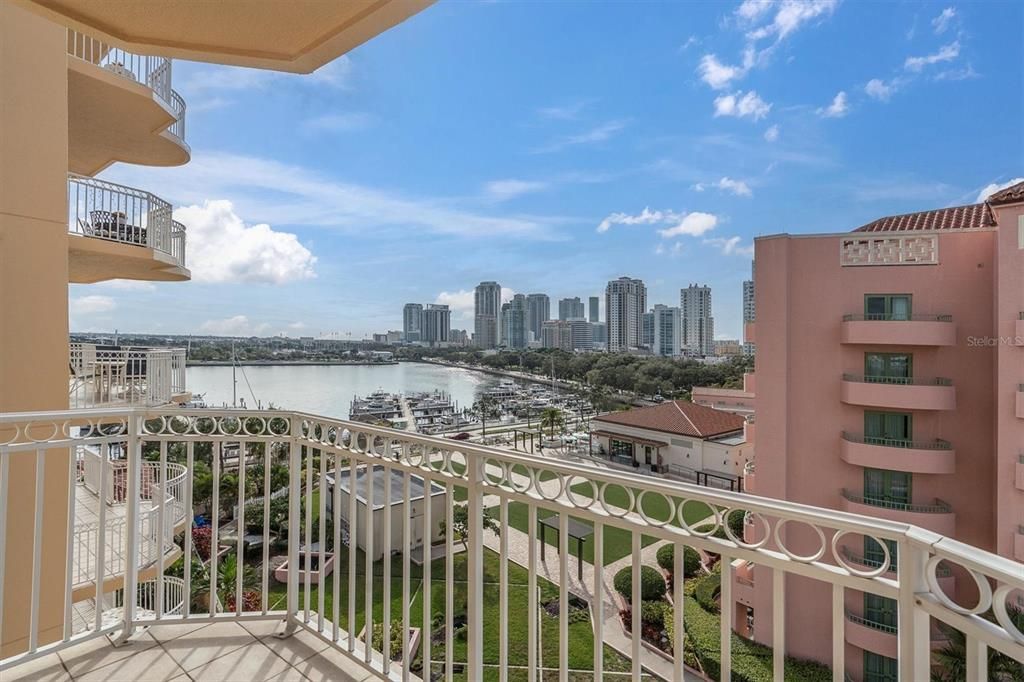 Active With Contract: $3,600,000 (3 beds, 2 baths, 3300 Square Feet)
