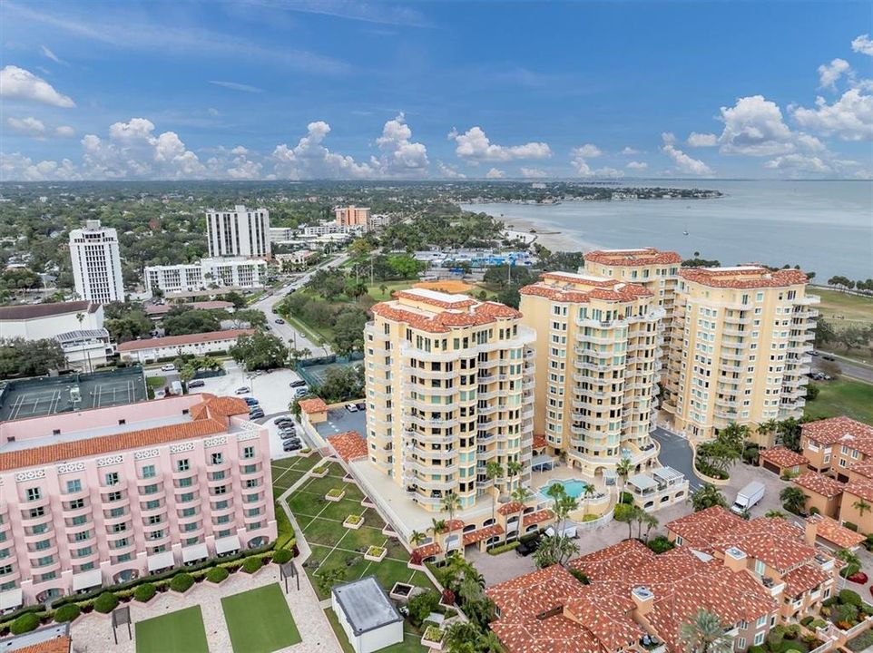 Active With Contract: $3,600,000 (3 beds, 2 baths, 3300 Square Feet)