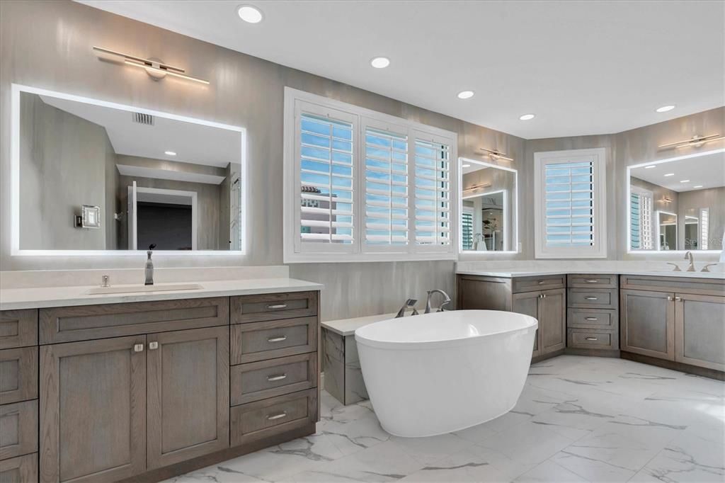 Active With Contract: $3,600,000 (3 beds, 2 baths, 3300 Square Feet)