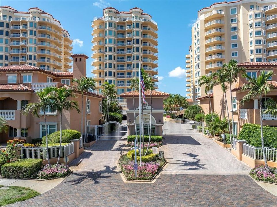 Active With Contract: $3,600,000 (3 beds, 2 baths, 3300 Square Feet)