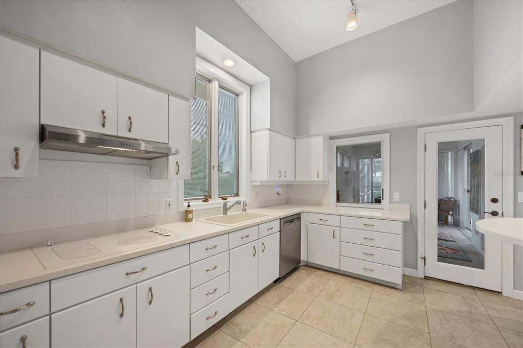 For Sale: $495,000 (3 beds, 2 baths, 2455 Square Feet)