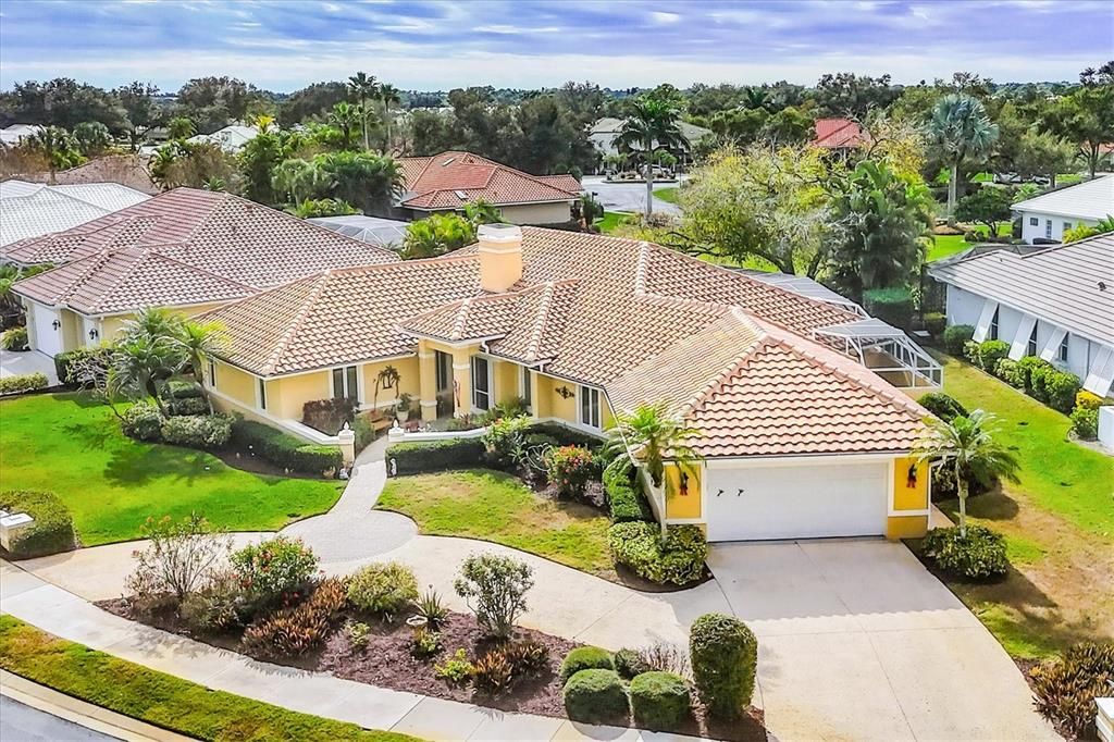 For Sale: $495,000 (3 beds, 2 baths, 2455 Square Feet)