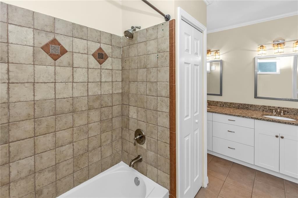 En Venta: $554,000 (4 camas, 3 baños, 1929 Pies cuadrados)