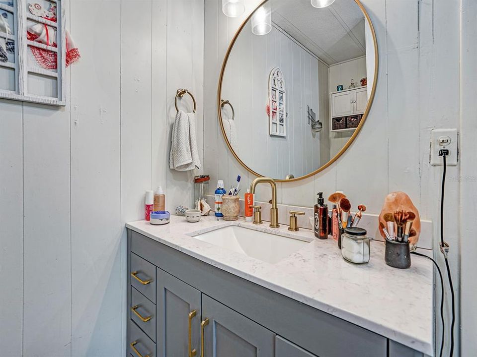 На продажу: $140,000 (2 спален, 2 ванн, 960 Квадратных фут)