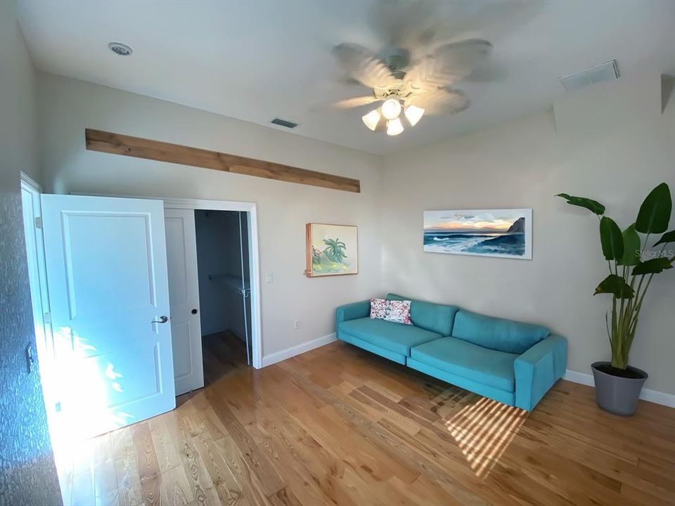 For Sale: $1,375,000 (4 beds, 3 baths, 2760 Square Feet)