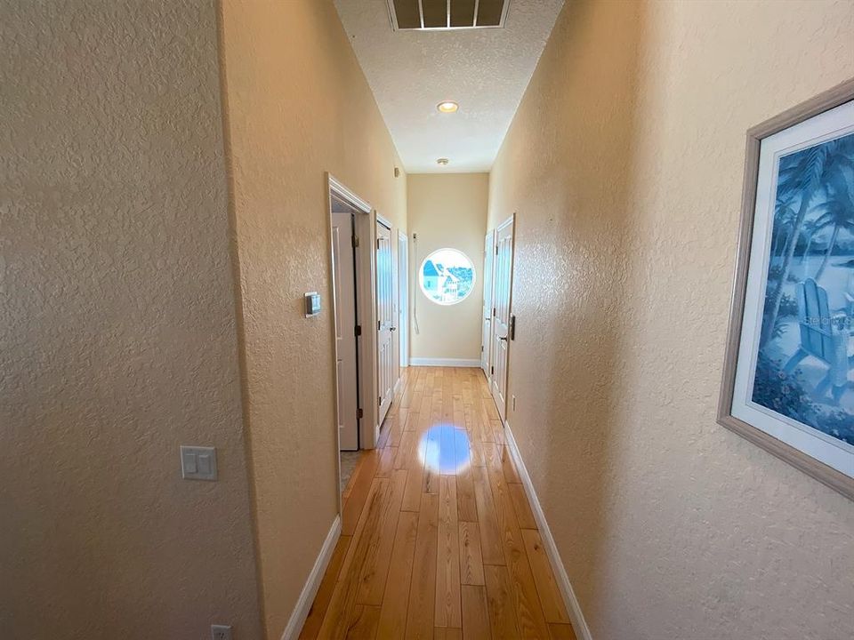 For Sale: $1,375,000 (4 beds, 3 baths, 2760 Square Feet)